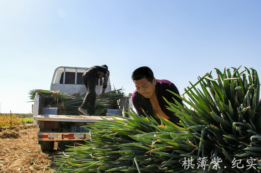 兰州高铁学校:高铁乘务员服务礼仪“星空综合”(图3) 星空·综合体育